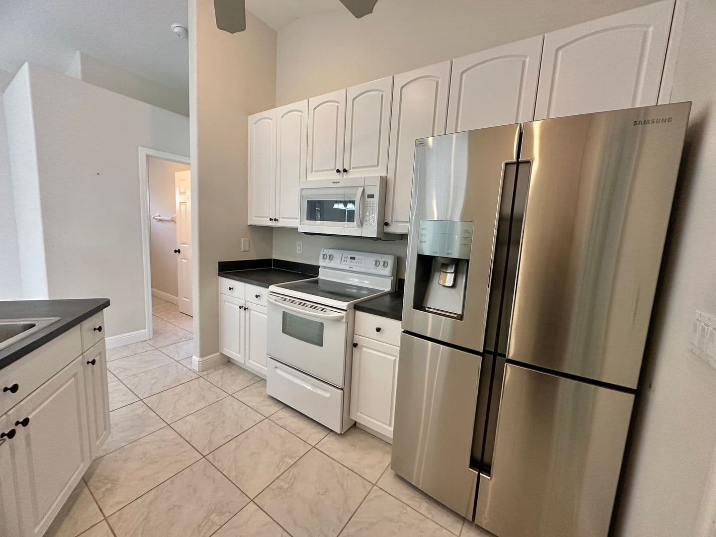 Cape Coral House: 300 SW 24th Pl