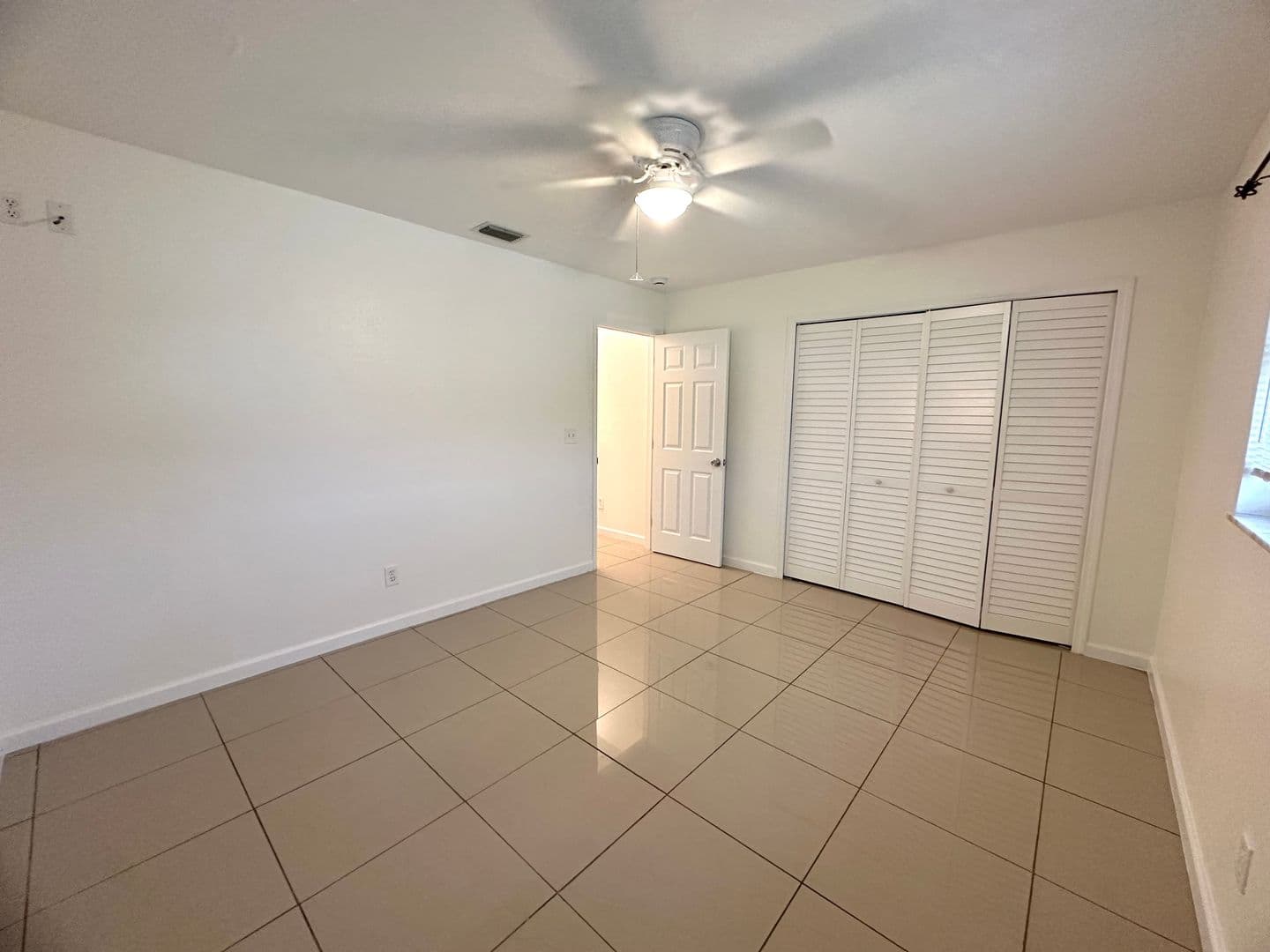 Cape Coral House: 443 Monterey Ave