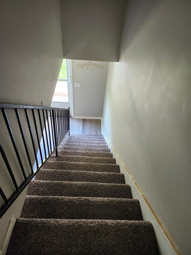 Hixson Apartment: 778 & 780 Winding Hills Lane