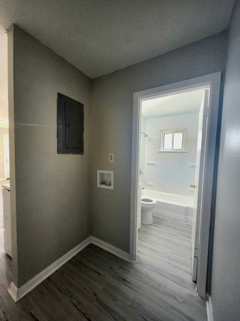 Chattanooga Apartment: 1708 Walker Ave