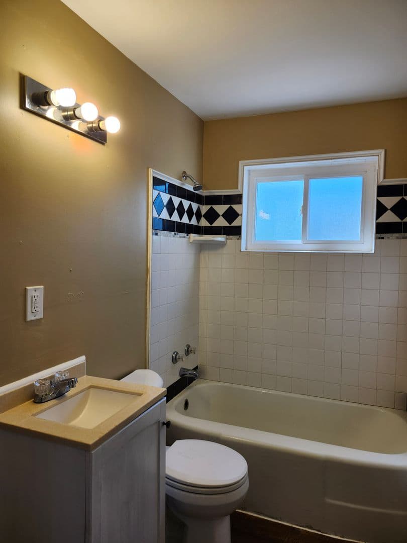 Chattanooga Apartment: 1906 Sharp Street