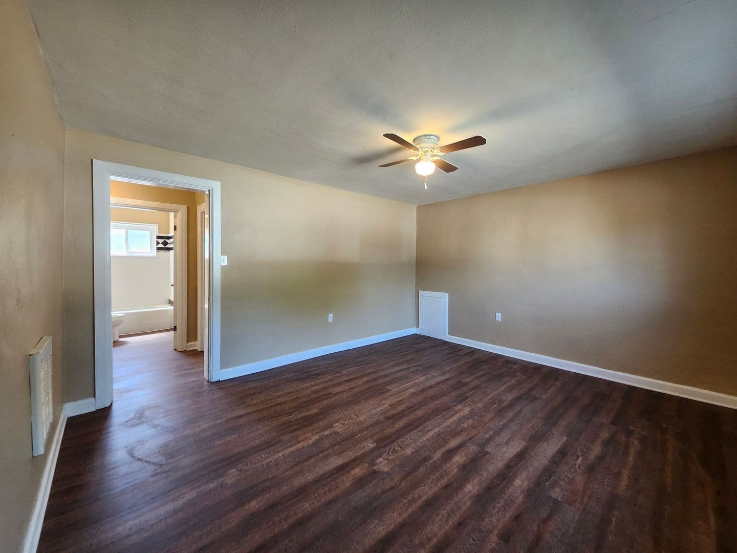Chattanooga Apartment: 1906 Sharp Street