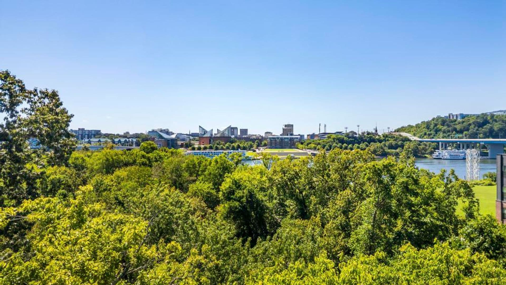 Chattanooga Apartment: 200 Manufacturers Road Unit 415