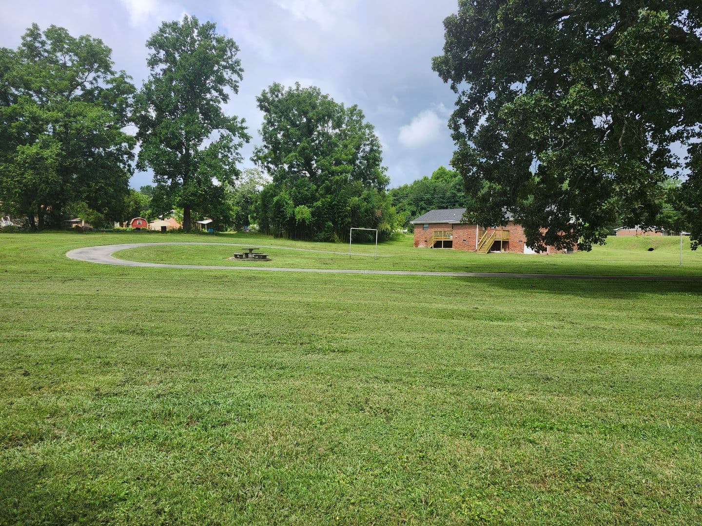Rossville Apartment: 107 Lytle Road
