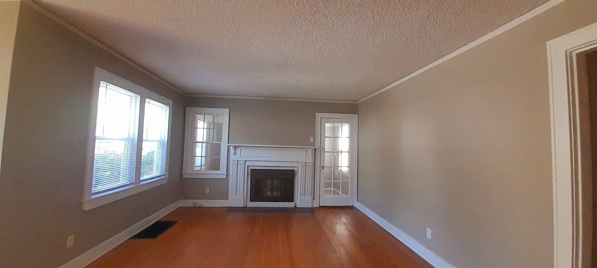 Chattanooga House: 202 N Howell Ave.