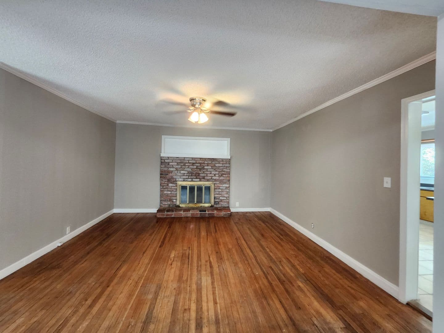 Chattanooga House: 2081 Mae Dell Road