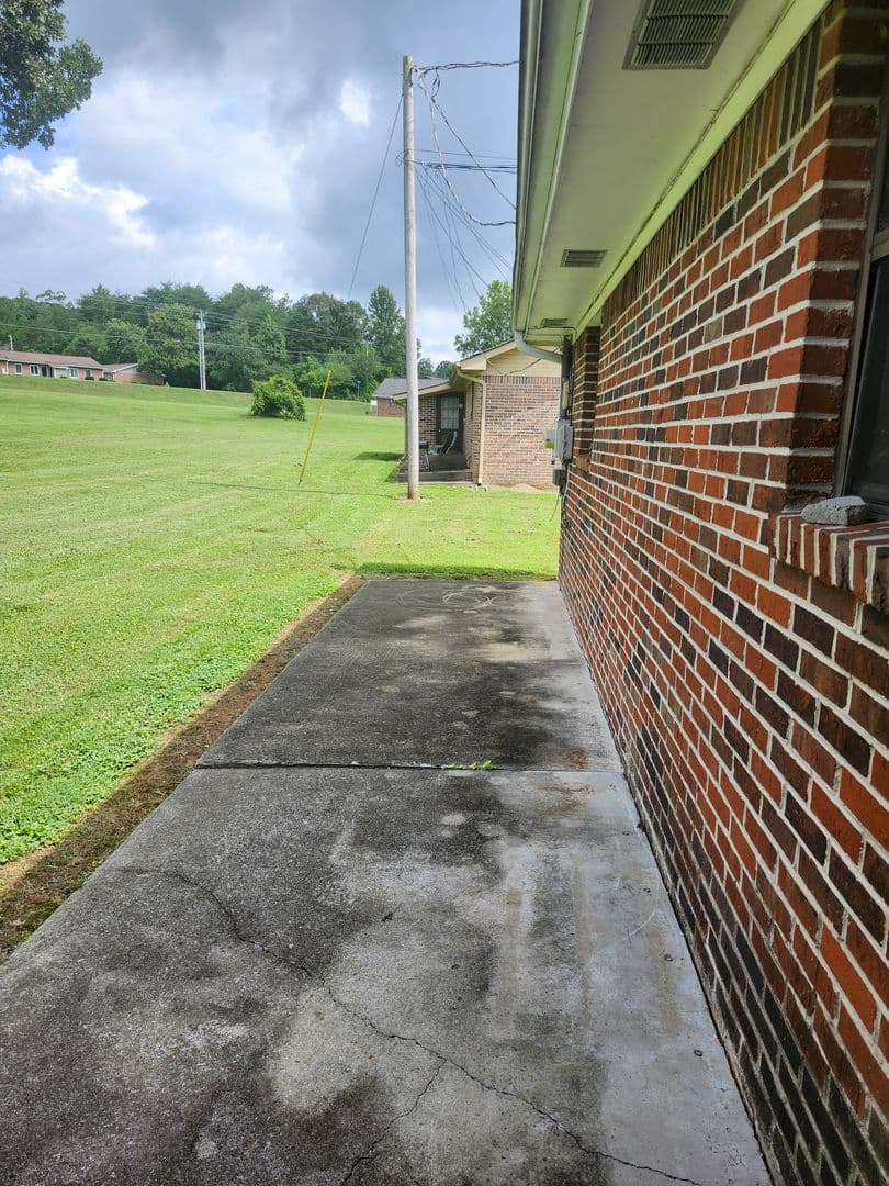 Rossville Apartment: 107 Lytle Road