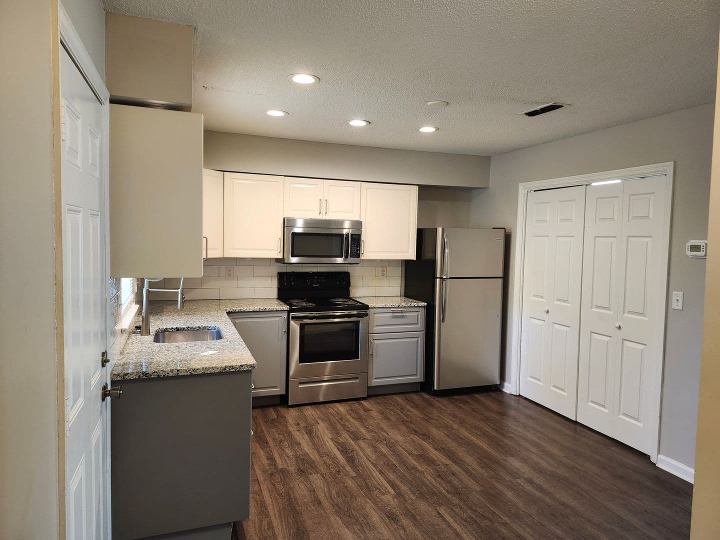 Chattanooga Apartment: 6221 Bonny Oaks Drive