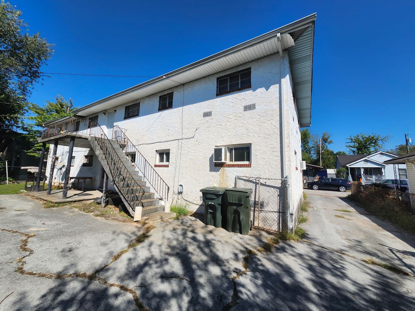 Chattanooga Apartment: 1906 Sharp Street