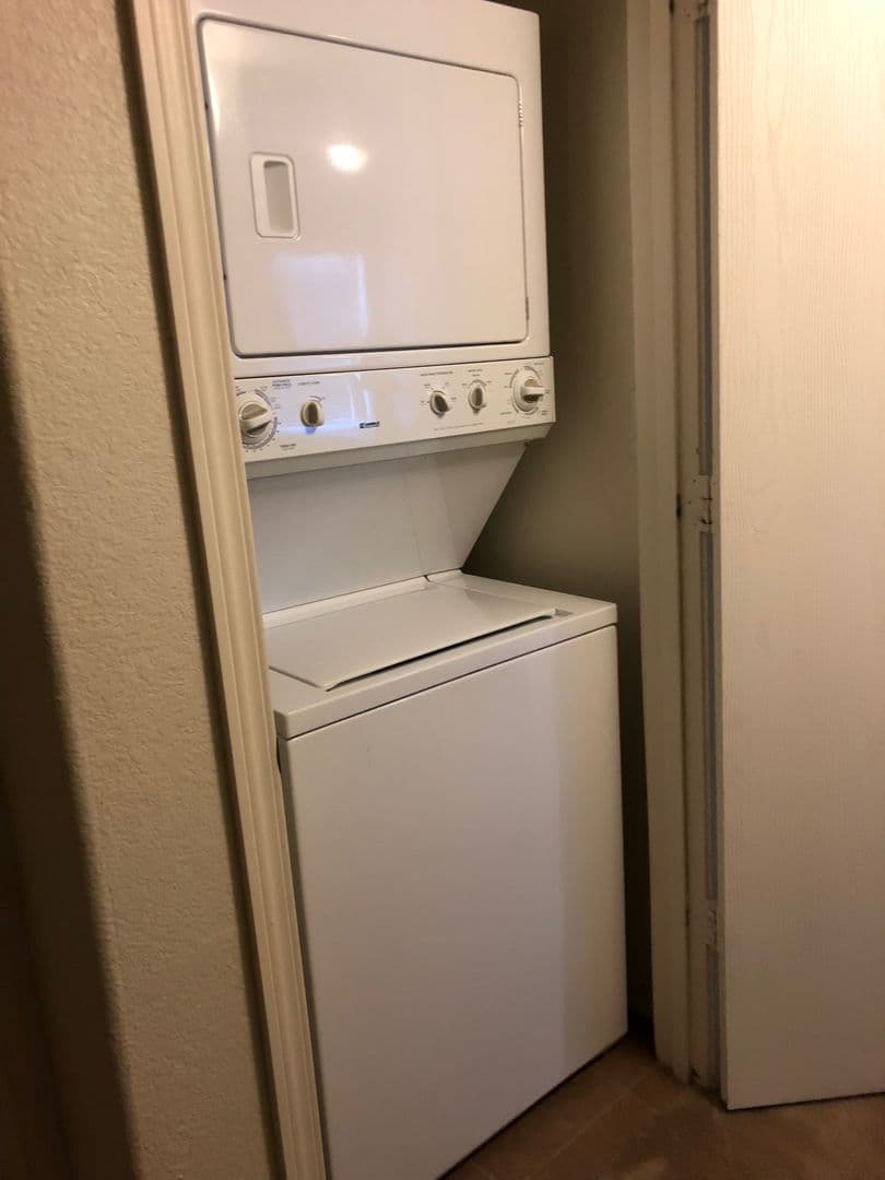 Hobbs Apartment: 2311 Juniper