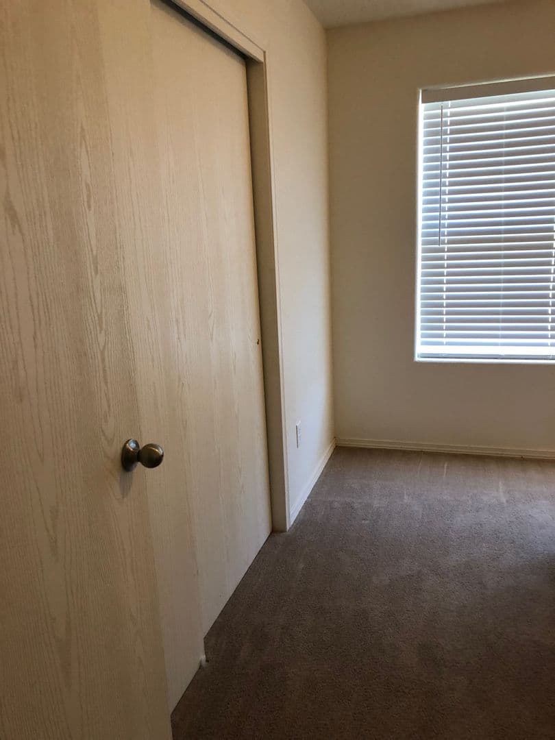Hobbs Apartment: 2311 Juniper