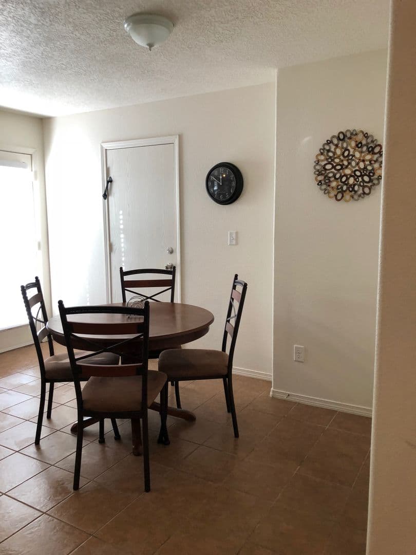 Hobbs Apartment: 2311 Juniper