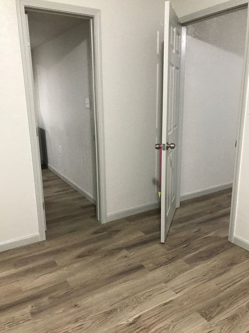 HOBBS Apartment: 312-318 E ST. ANNE PL