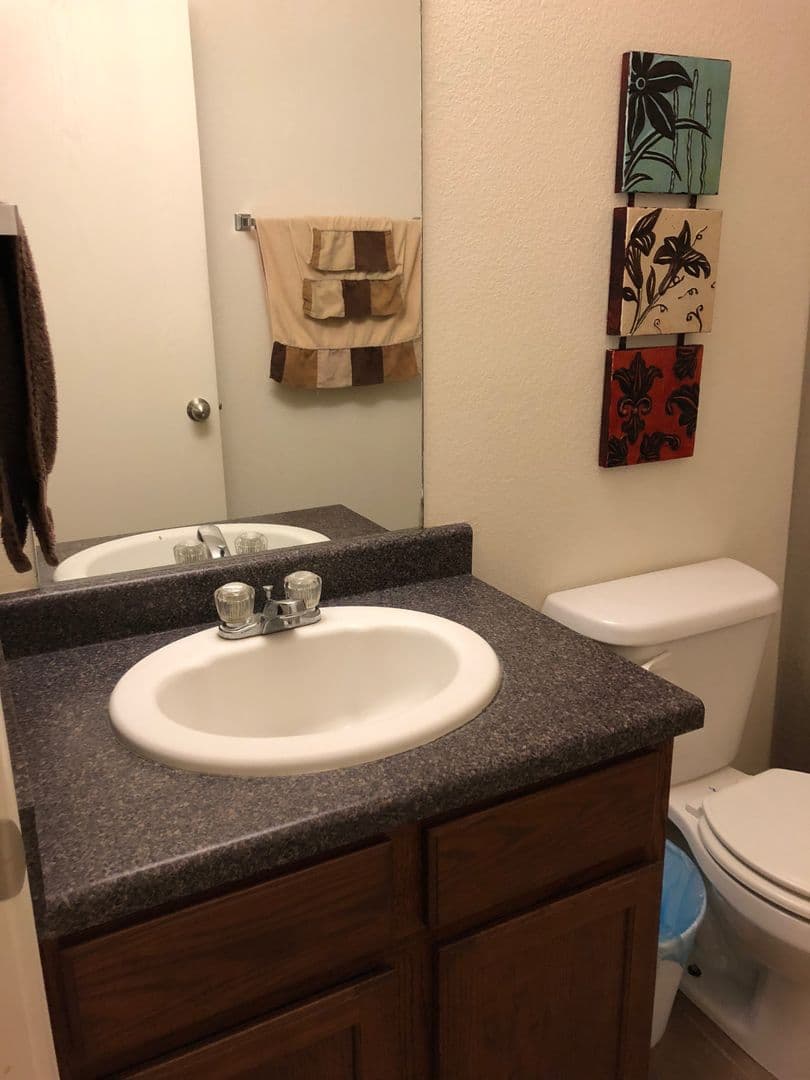 Hobbs Apartment: 2311 Juniper