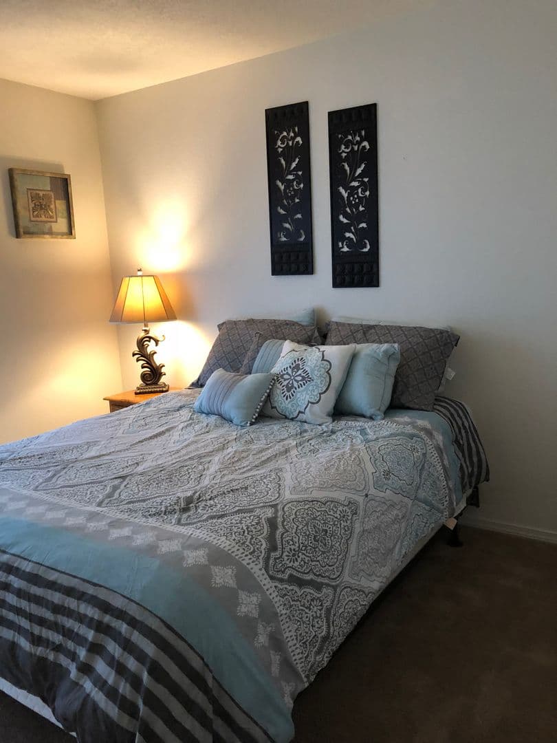 Hobbs Apartment: 2311 Juniper