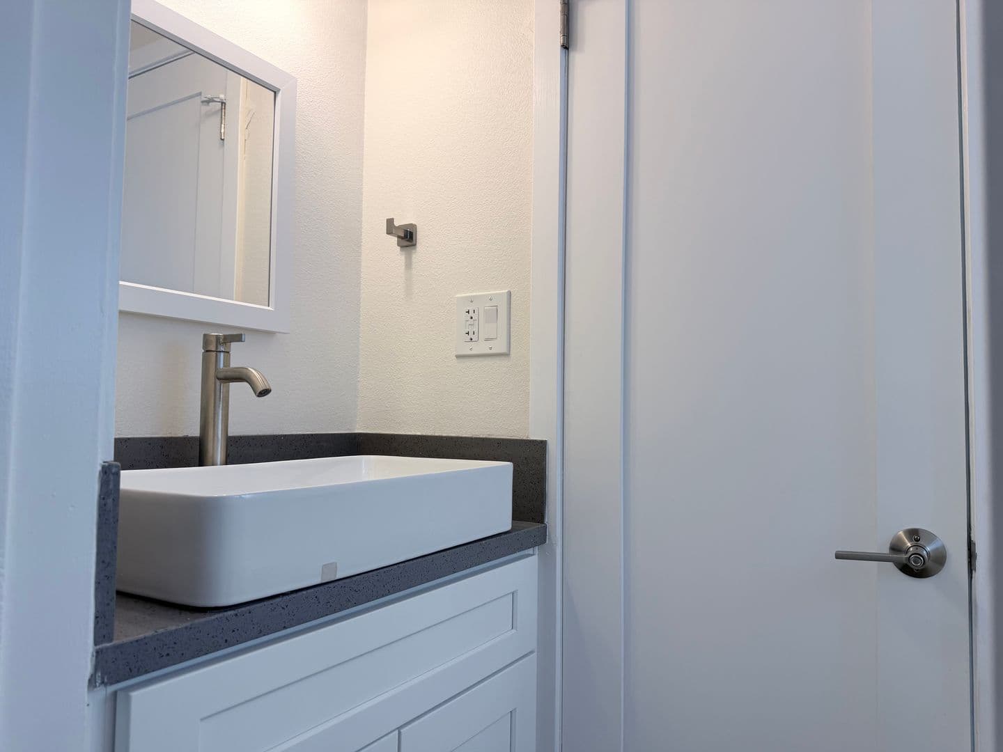 Van Nuys House: 6459 Forbes Avenue