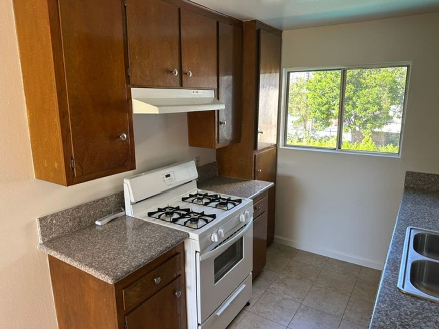 Monrovia Apartment: 1206 S. Alta Vista Avenue