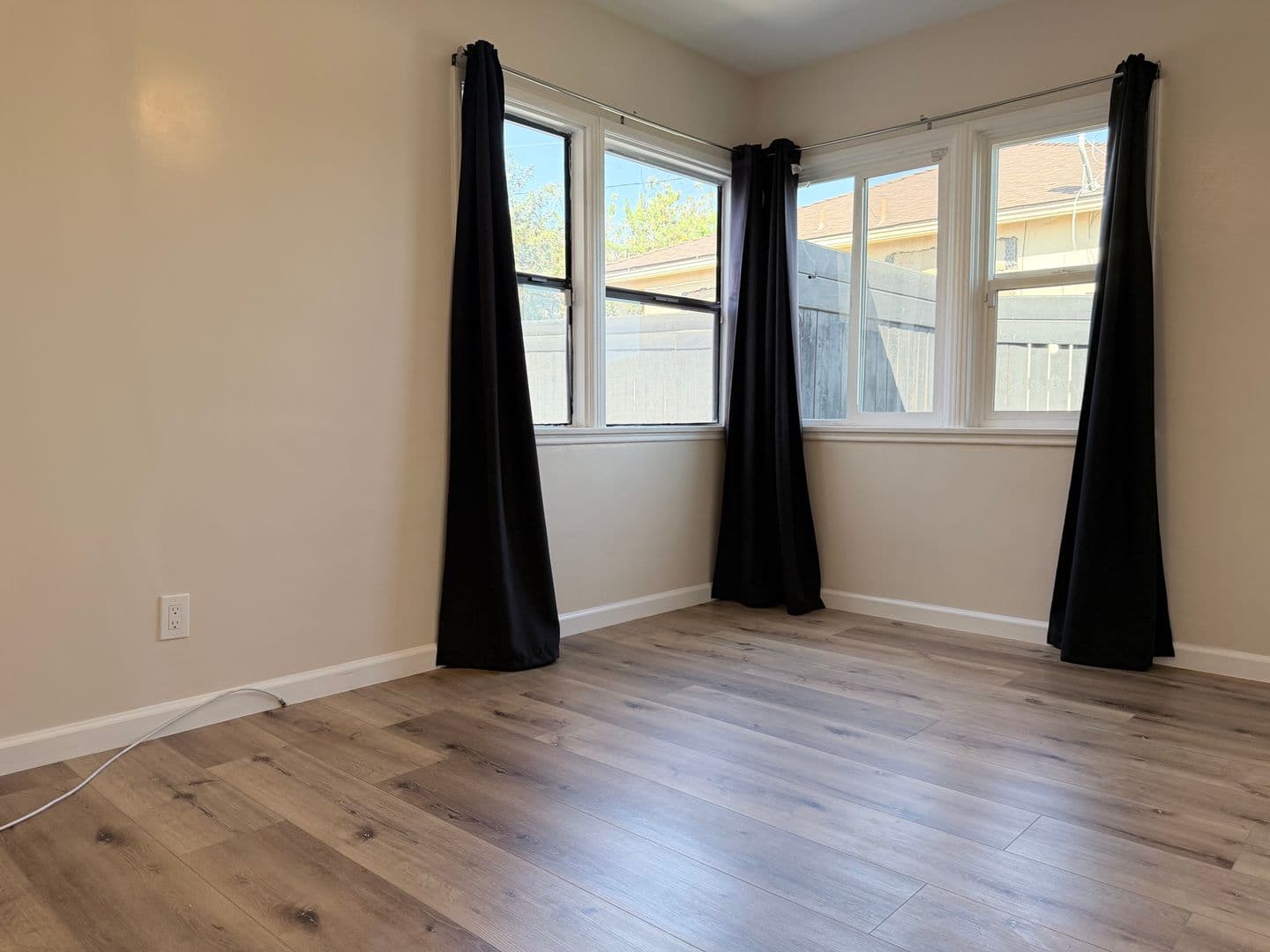 Altadena House: 3082 Thurin Avenue