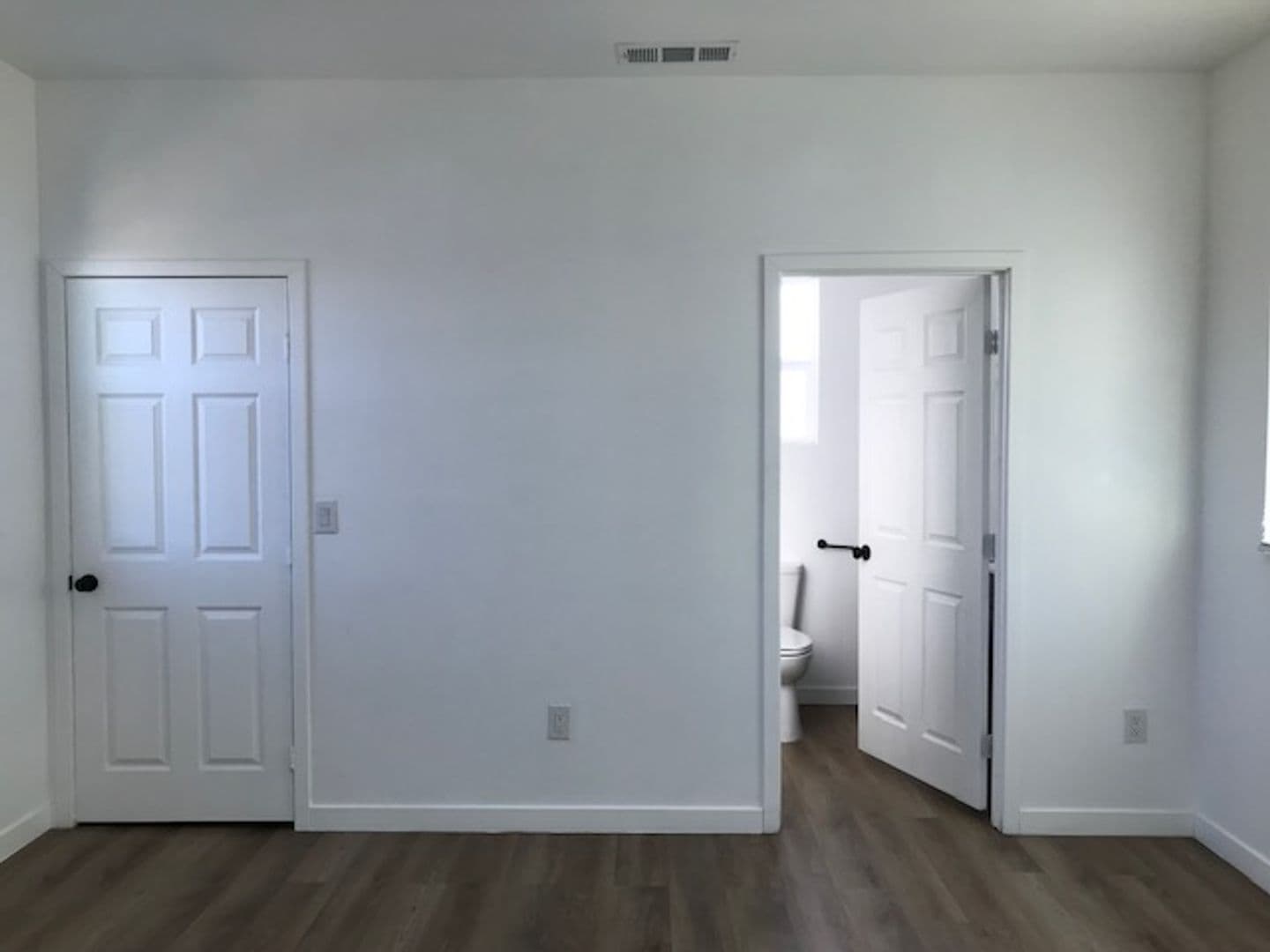 San Fernando Apartment: 710 Hollister Street