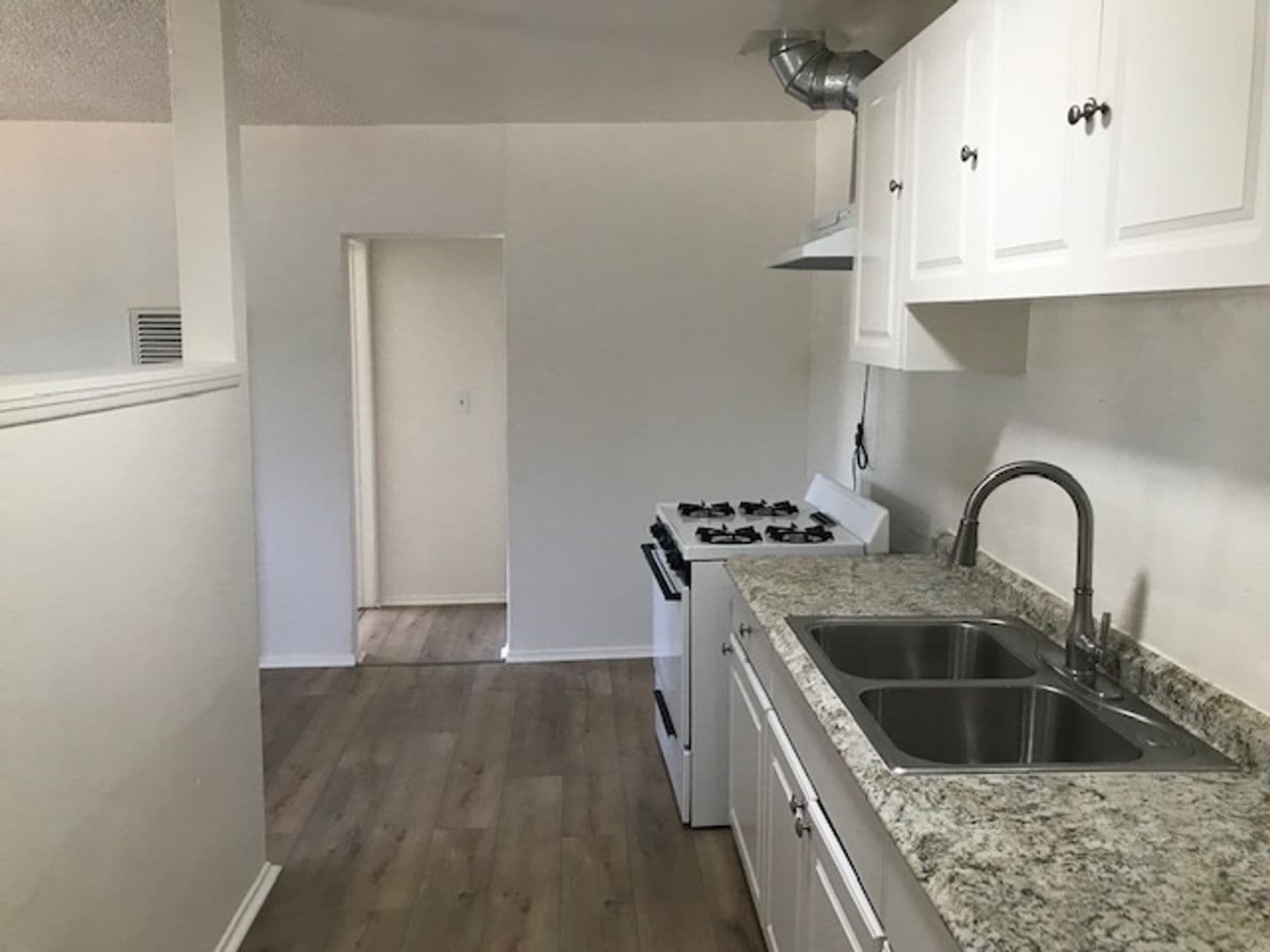 El Monte Apartment: 11102 Bonwood Road