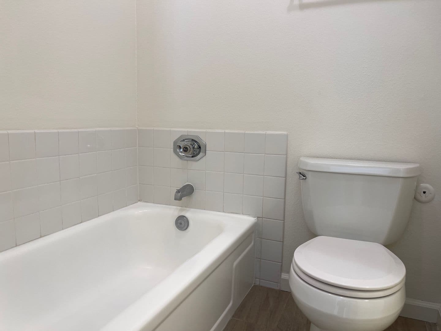 Sherman Oaks House: 15215 Magnolia Blvd. #118