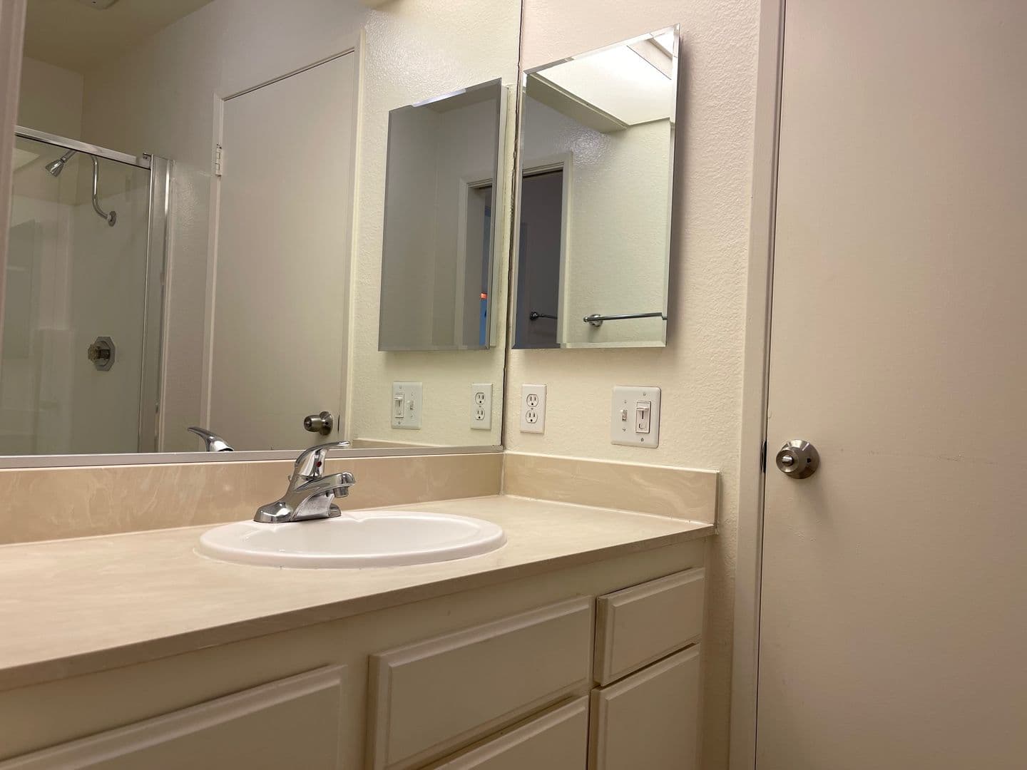 Sherman Oaks House: 15215 Magnolia Blvd. #118