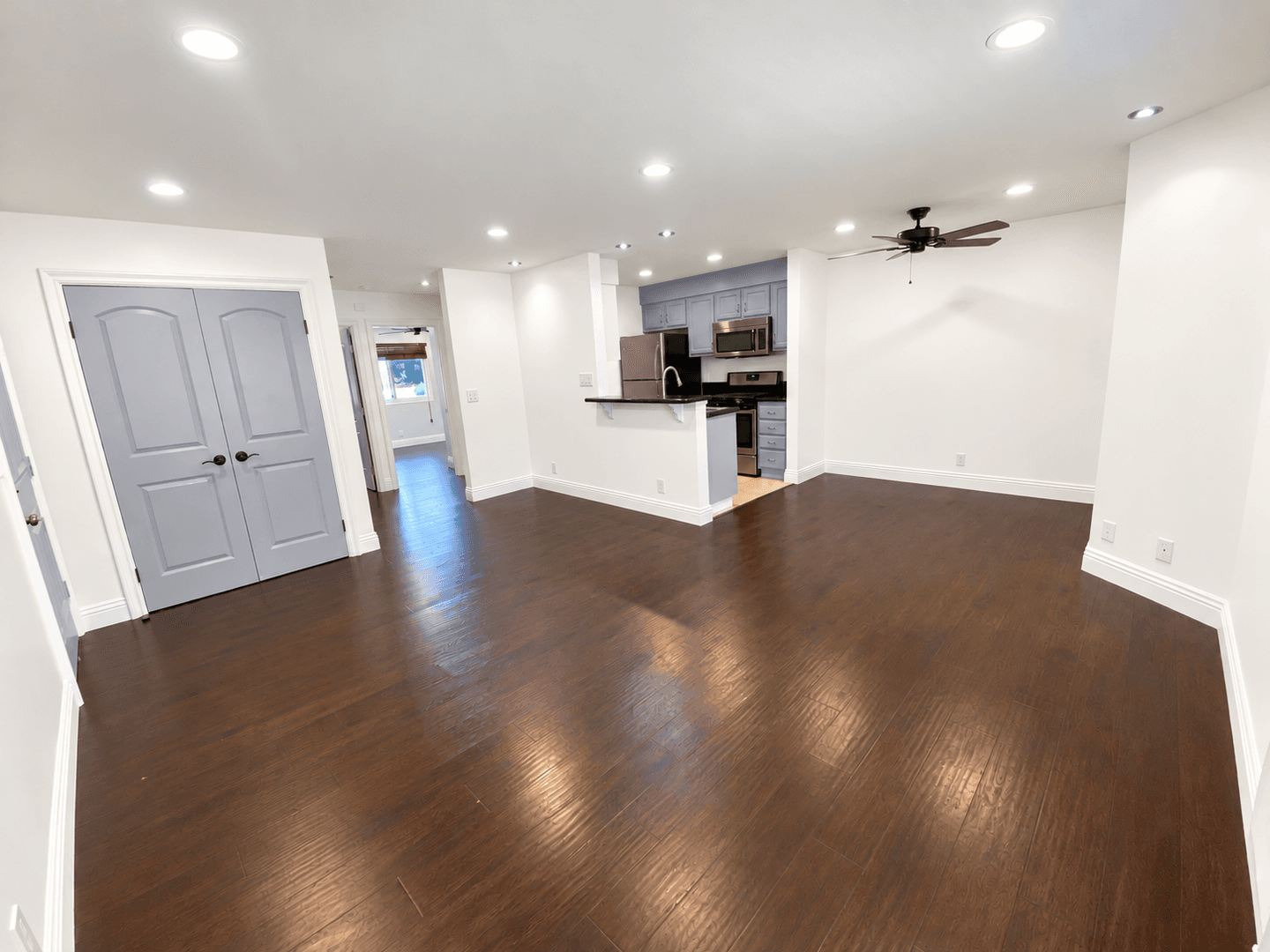 North Hollywood Apartment: 5513 Fulcher Avenue