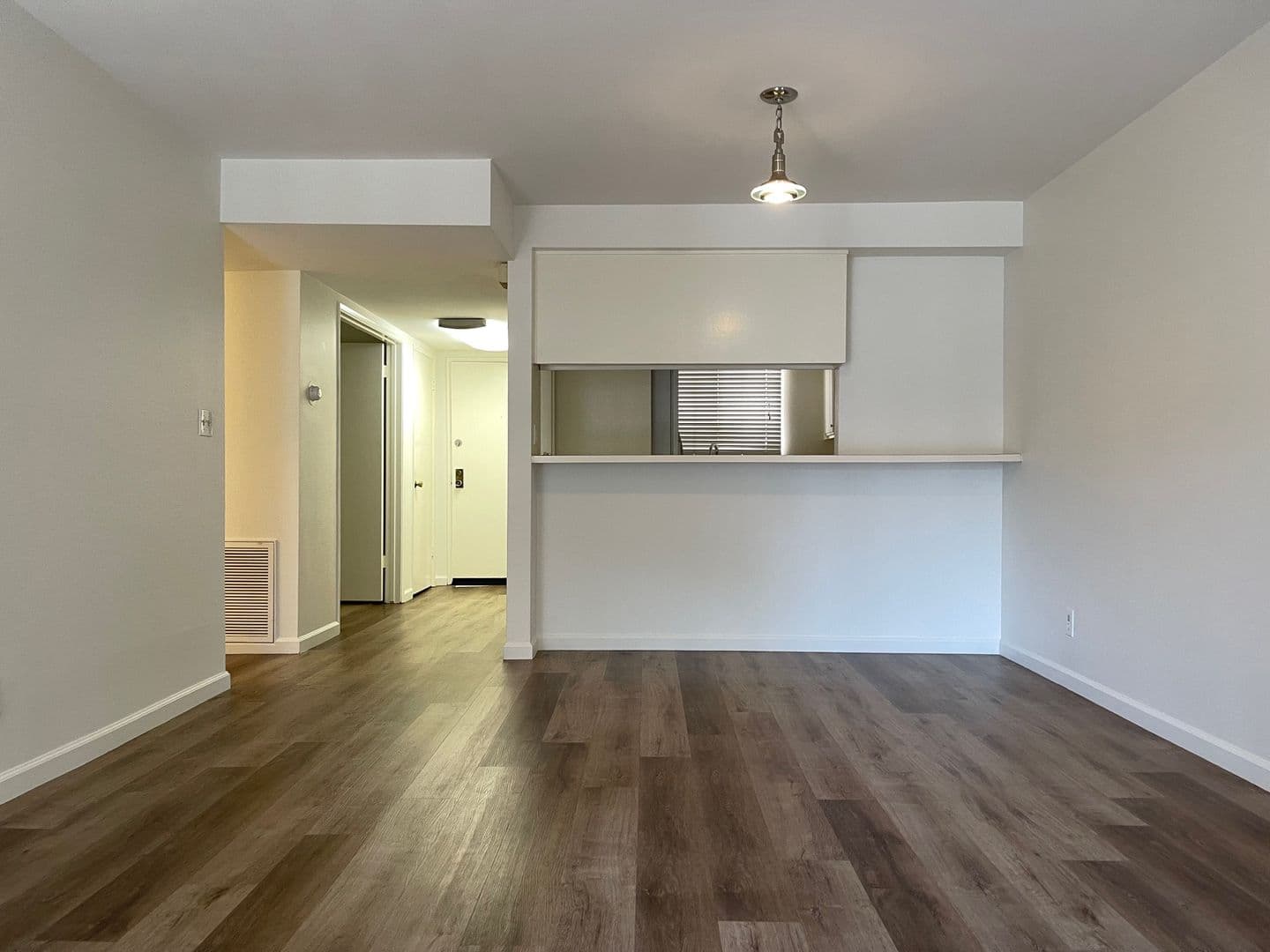 Sherman Oaks House: 15215 Magnolia Blvd. #118