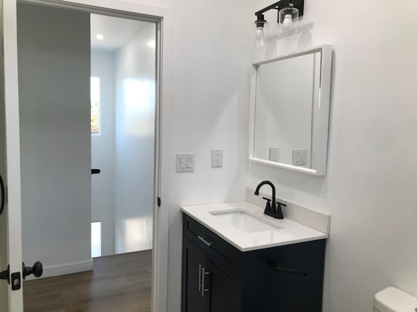 San Fernando Apartment: 710 Hollister Street