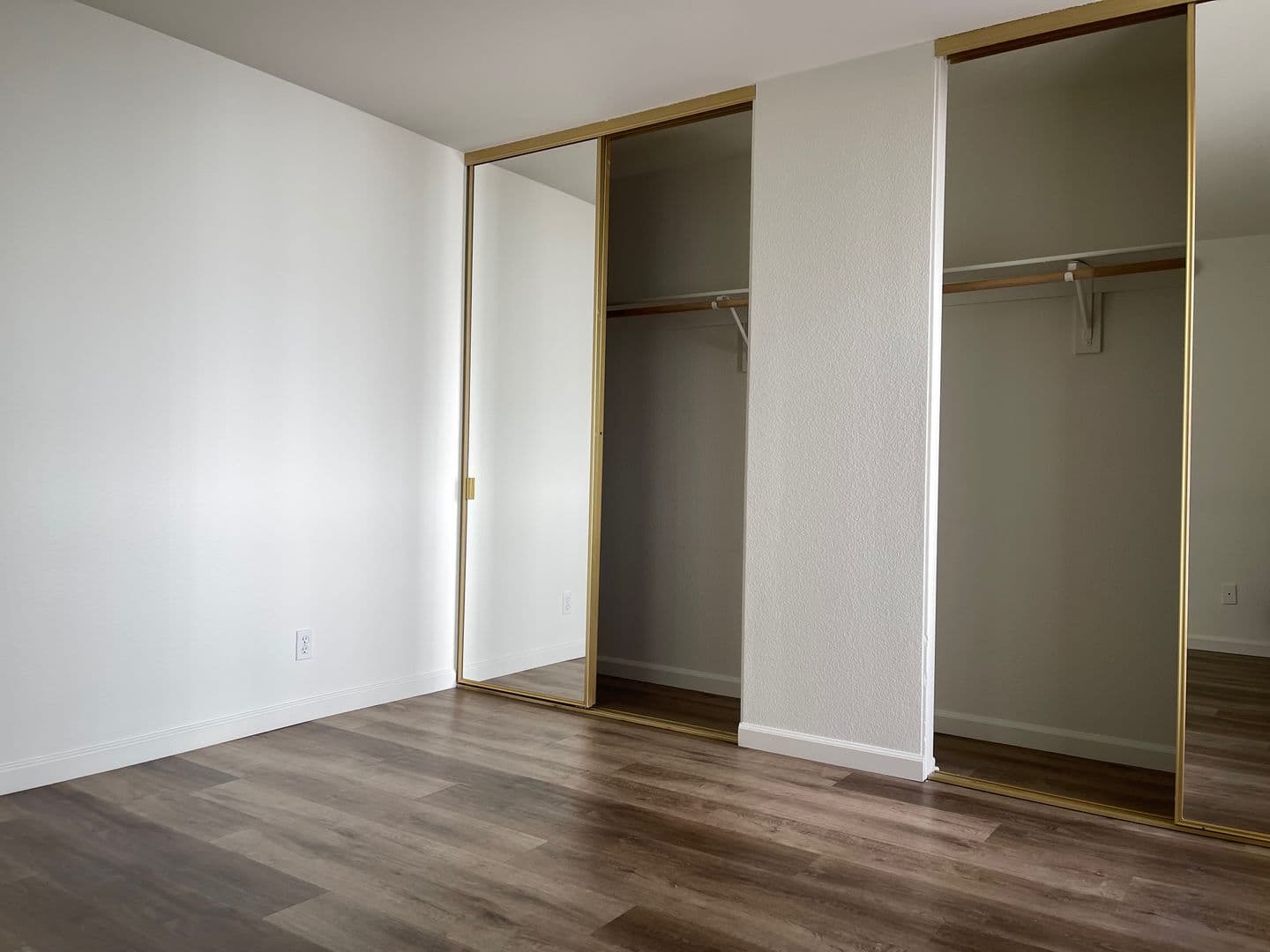 Sherman Oaks House: 15215 Magnolia Blvd. #118