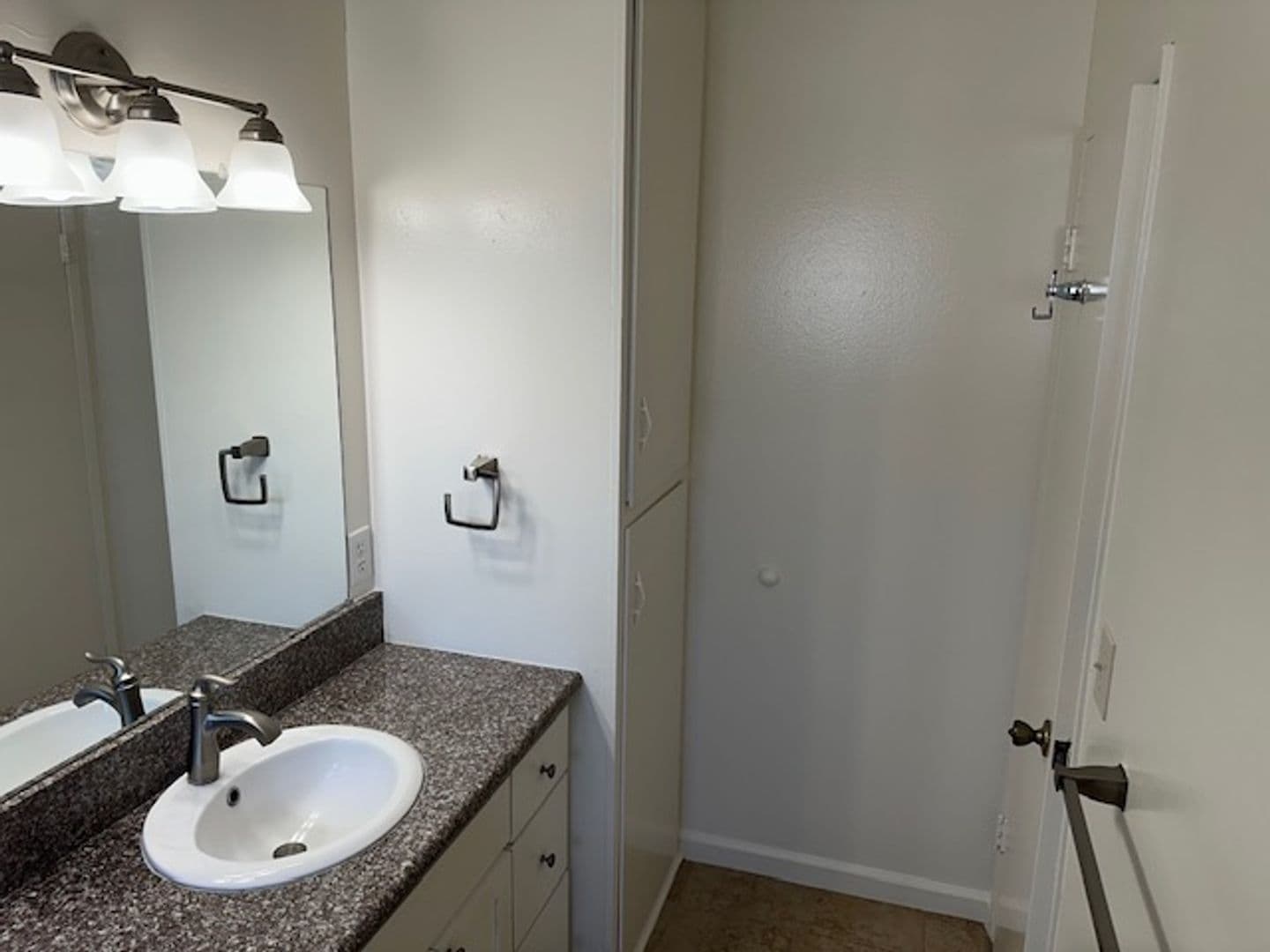 Monrovia Apartment: 1206 S. Alta Vista Avenue