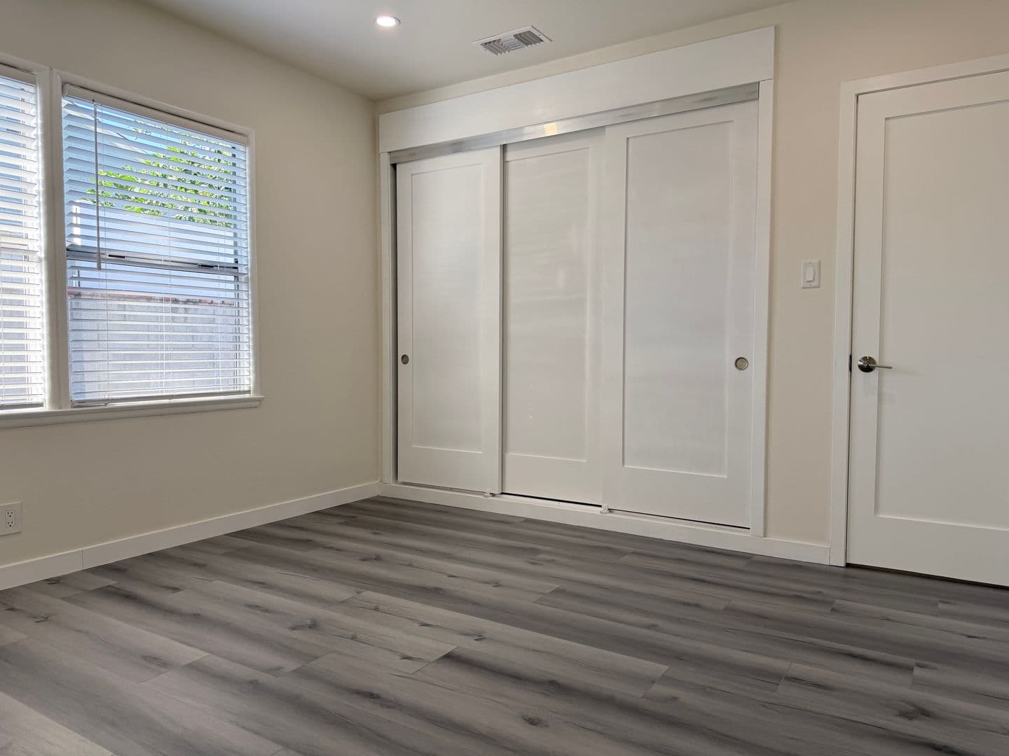 Van Nuys House: 6459 Forbes Avenue