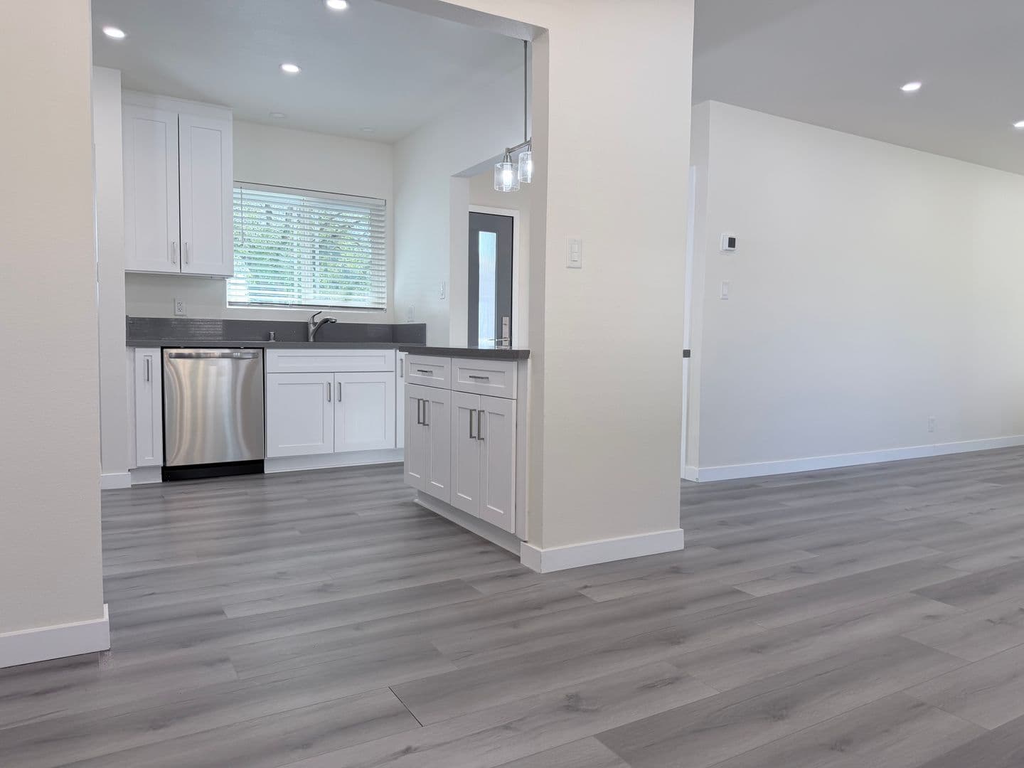 Van Nuys House: 6459 Forbes Avenue