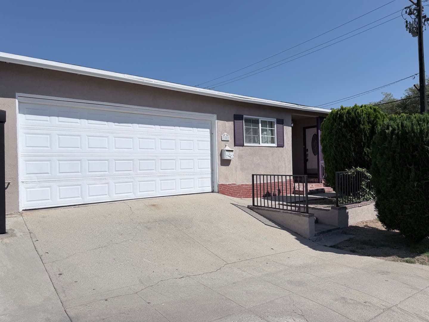 Altadena House: 3082 Thurin Avenue