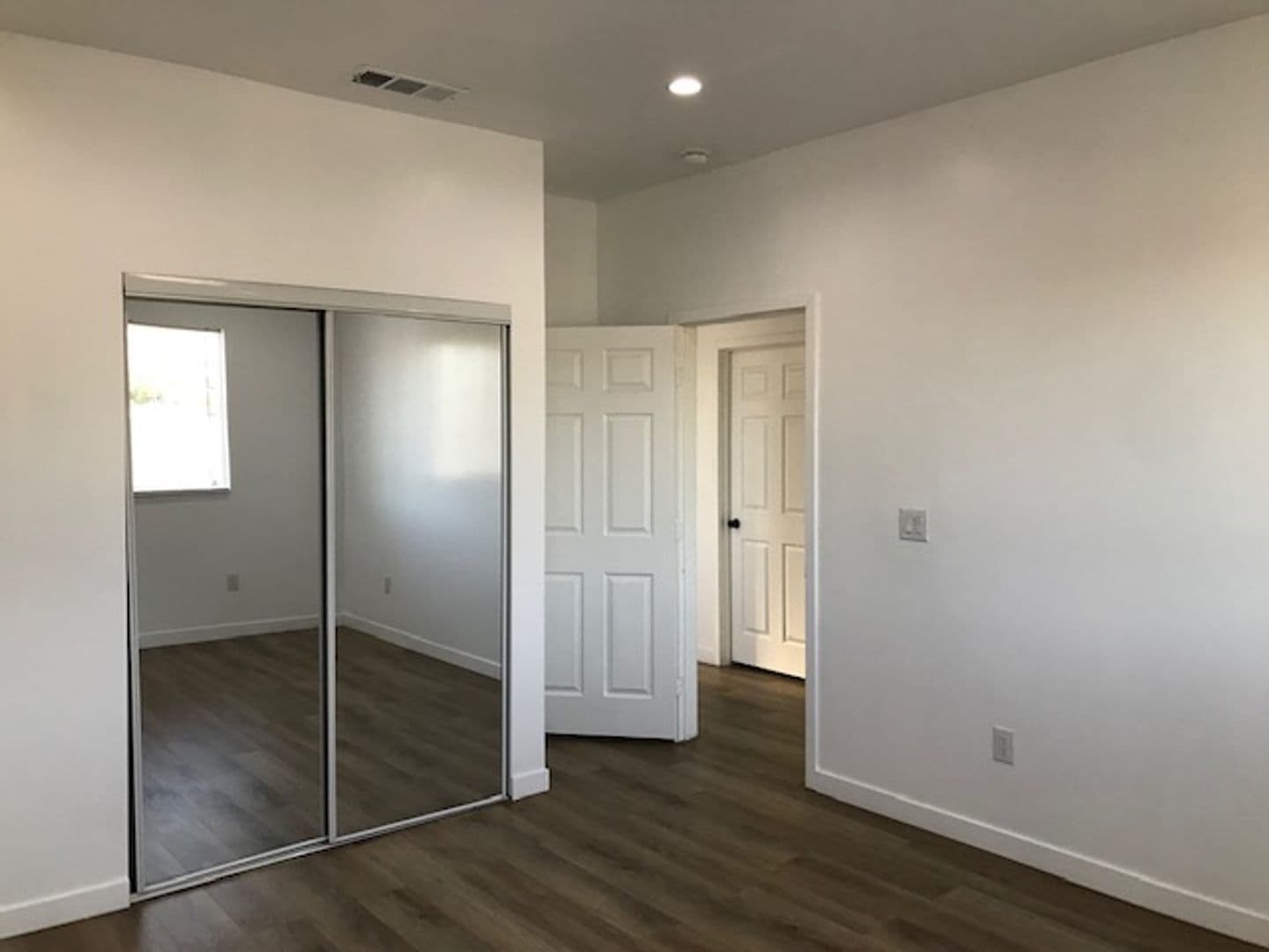 San Fernando Apartment: 710 Hollister Street