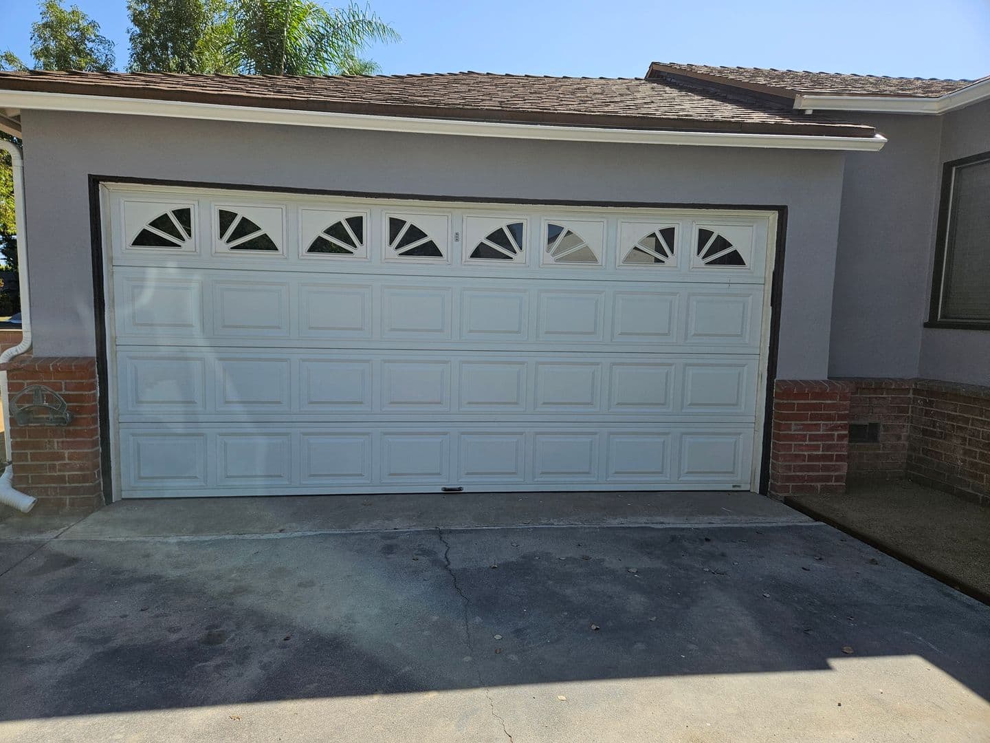 Van Nuys House: 6459 Forbes Avenue