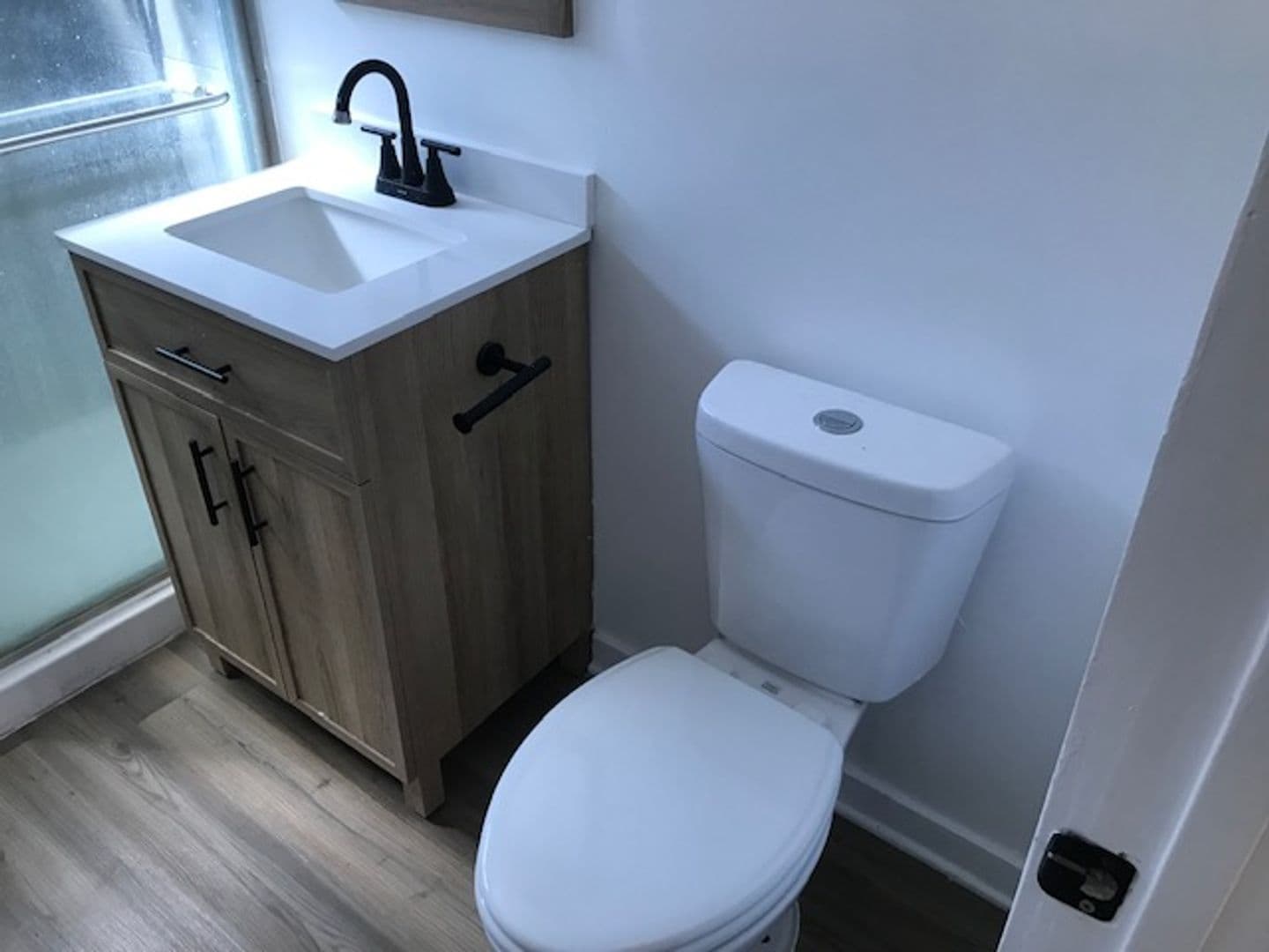 North Hollywood Apartment: 6932-6934 Agnes Avenue