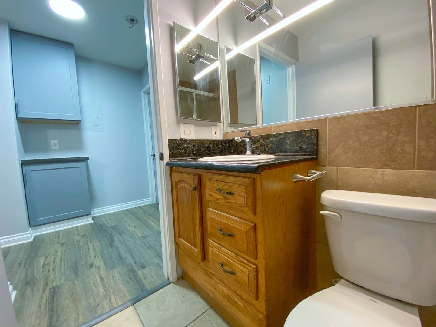 North Hollywood Apartment: 5513 Fulcher Avenue