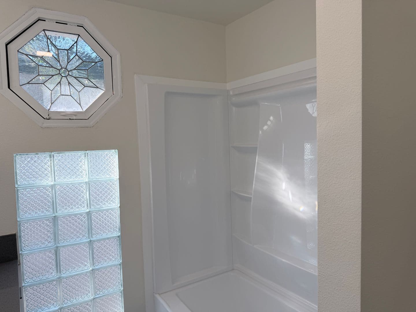 Van Nuys House: 6459 Forbes Avenue