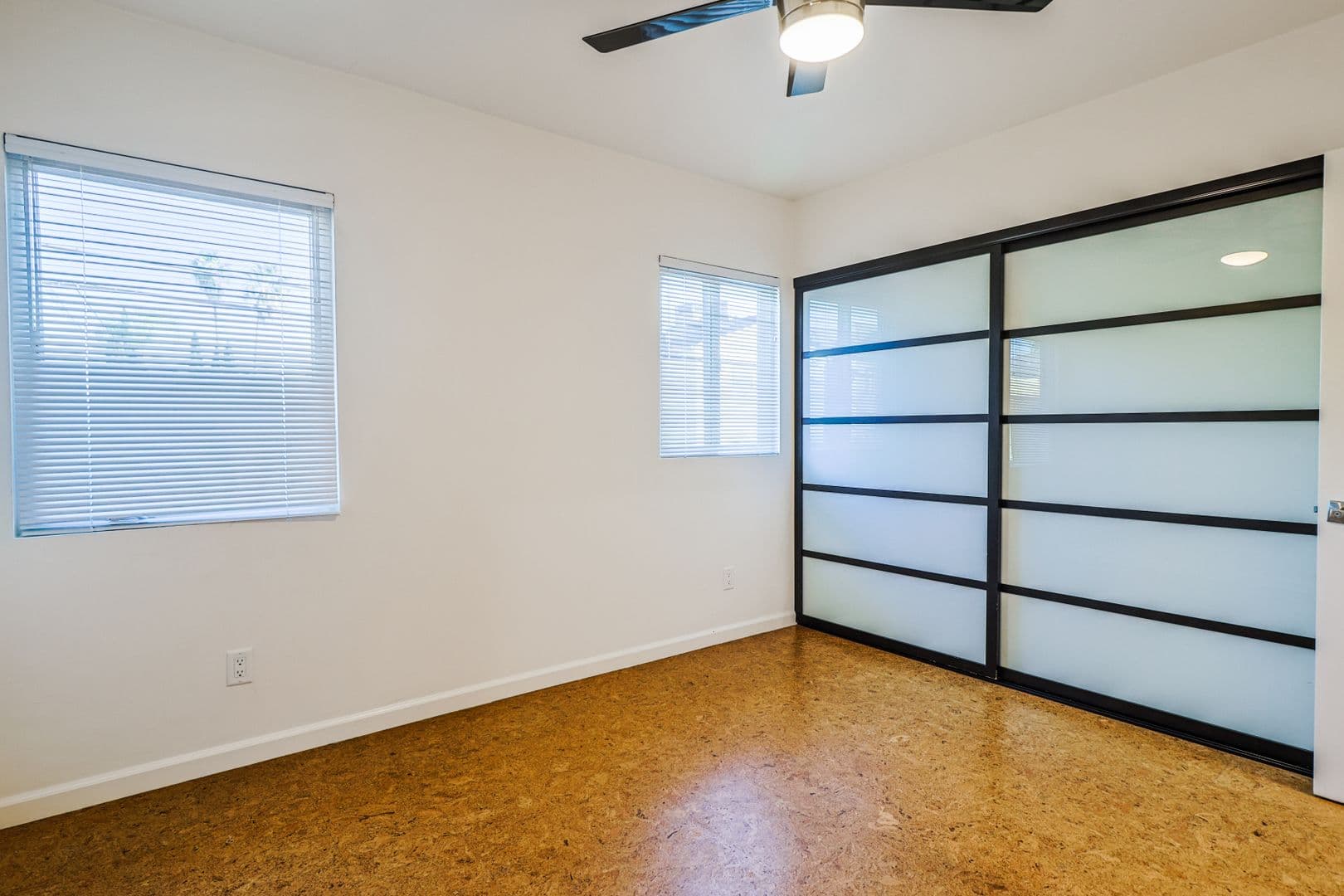 Burbank Apartment: 254-256 W. Tujunga Avenue
