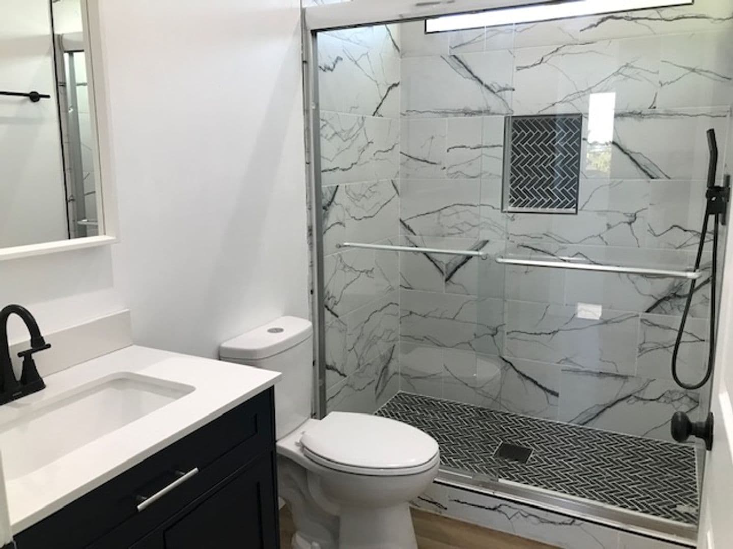 San Fernando Apartment: 710 Hollister Street