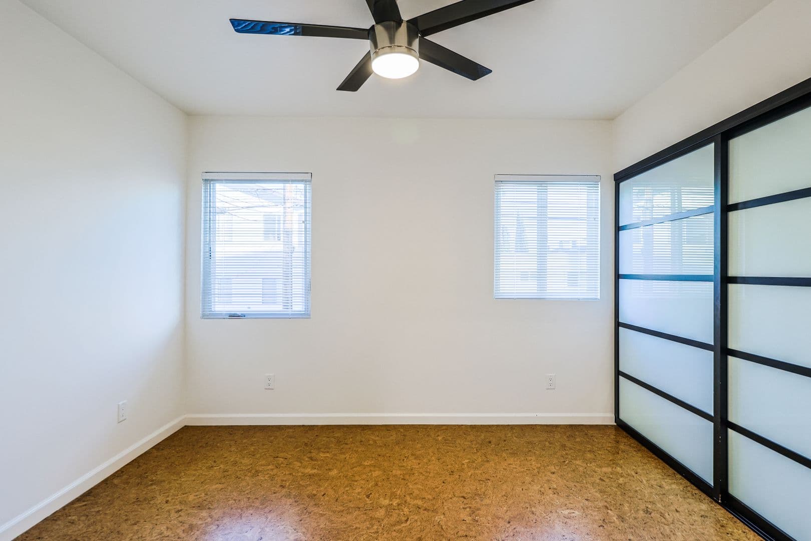 Burbank Apartment: 254-256 W. Tujunga Avenue