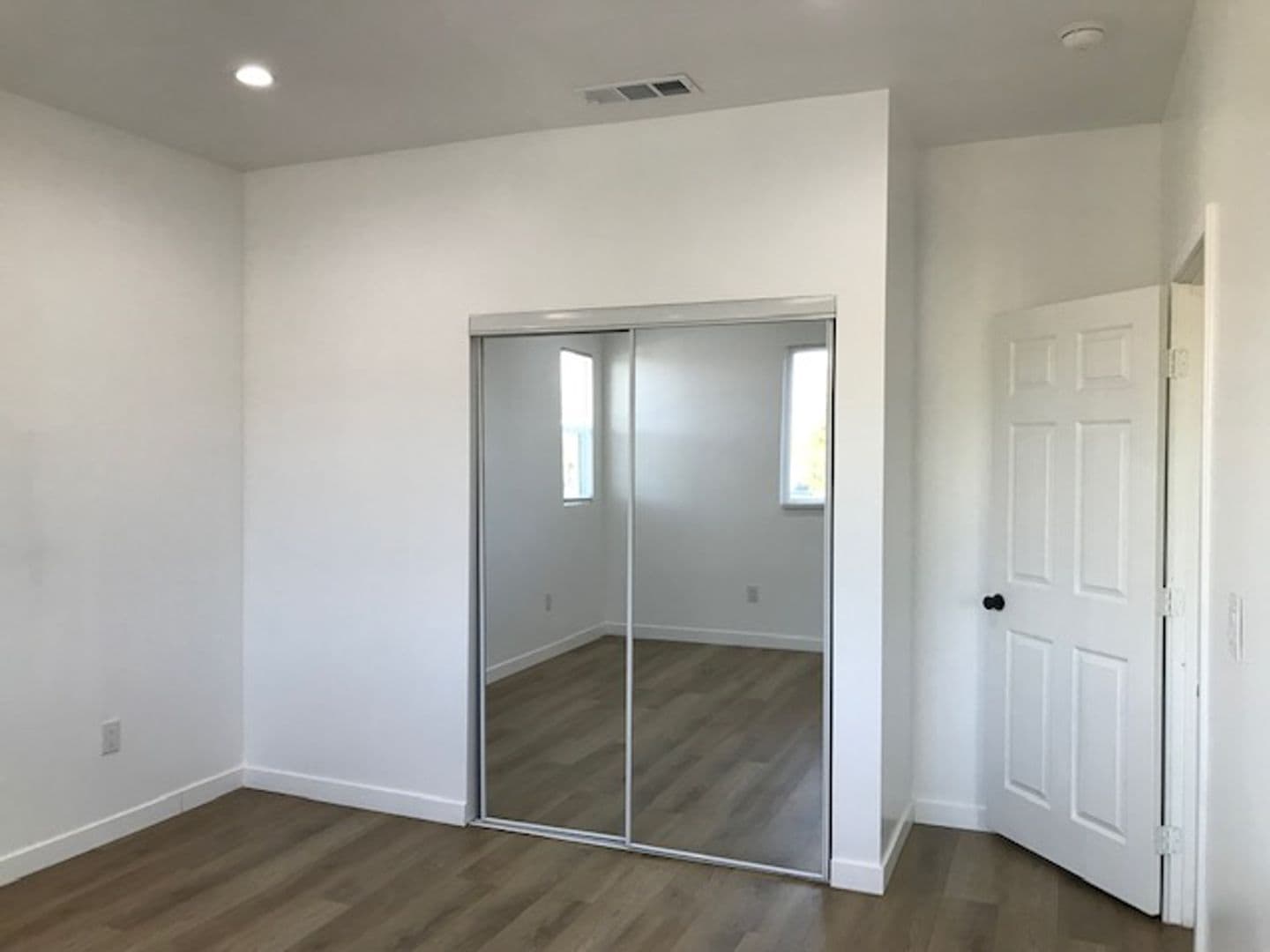 San Fernando Apartment: 710 Hollister Street