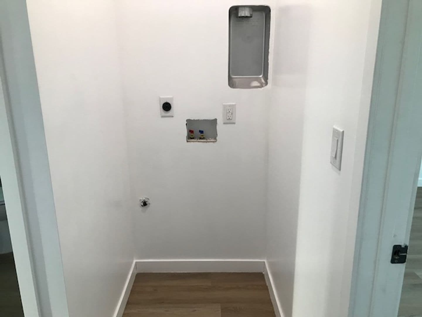 San Fernando Apartment: 710 Hollister Street