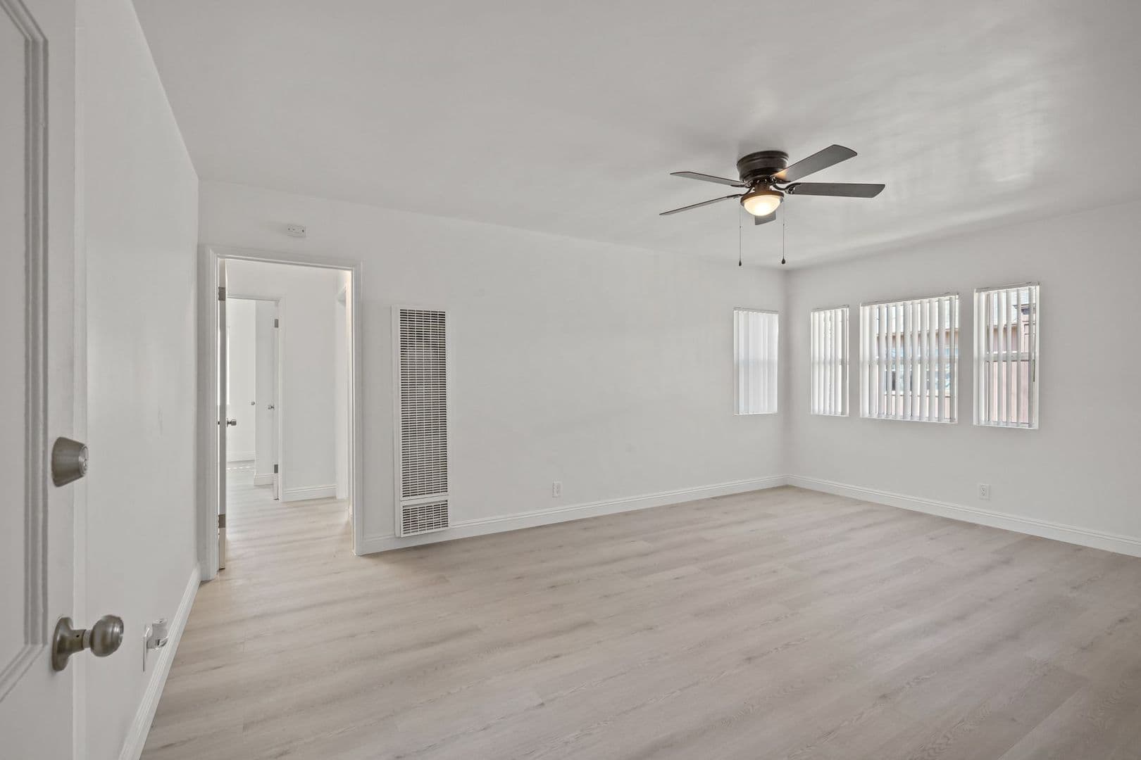 Los Angeles Apartment: 3980-88 Centinela Avenue