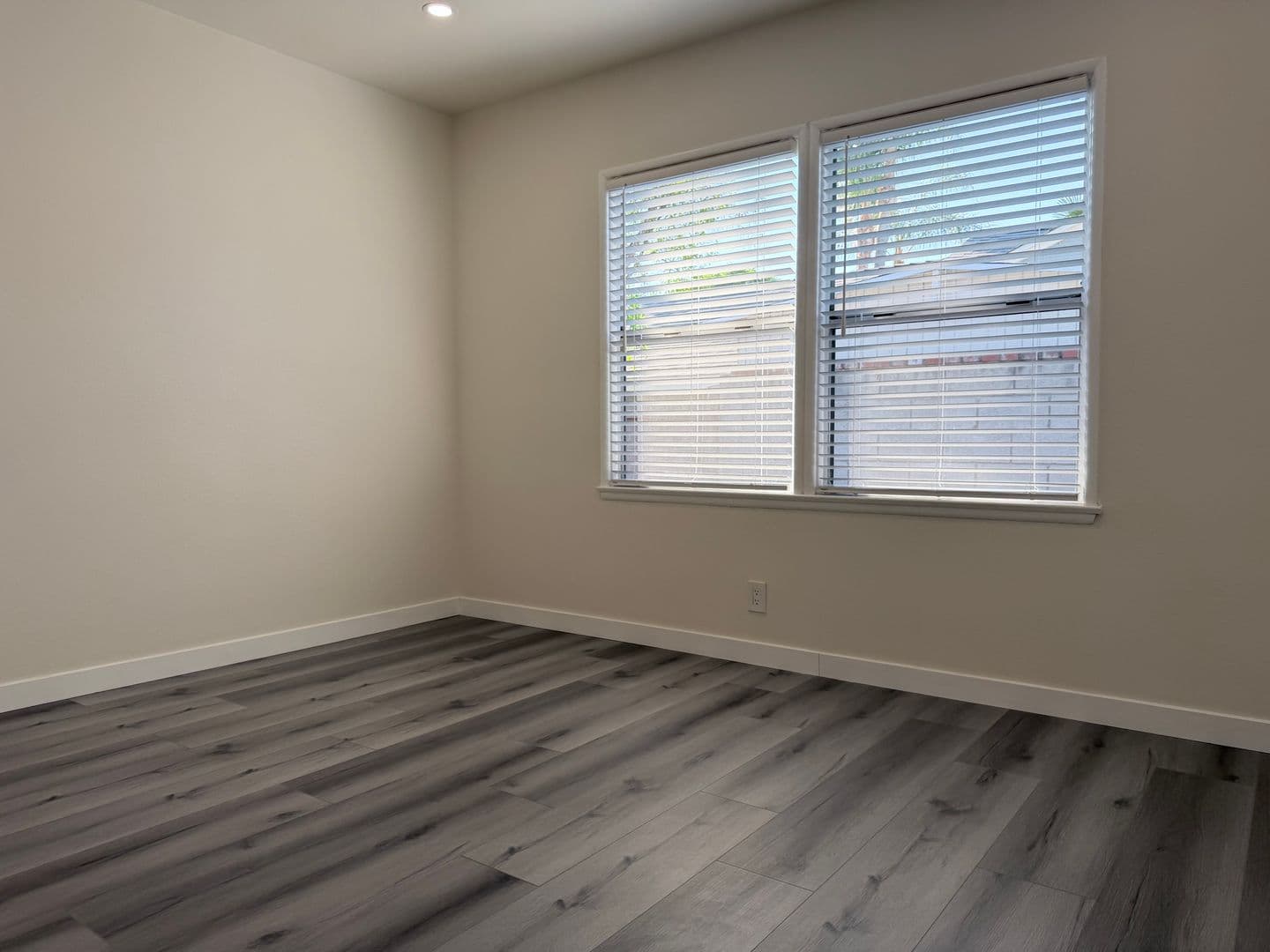 Van Nuys House: 6459 Forbes Avenue