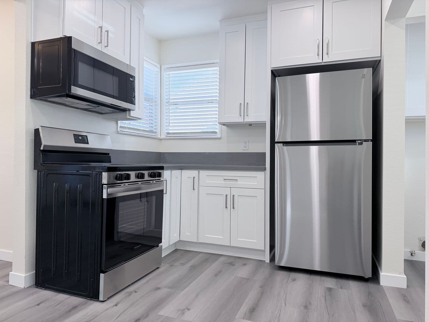 Van Nuys House: 6459 Forbes Avenue