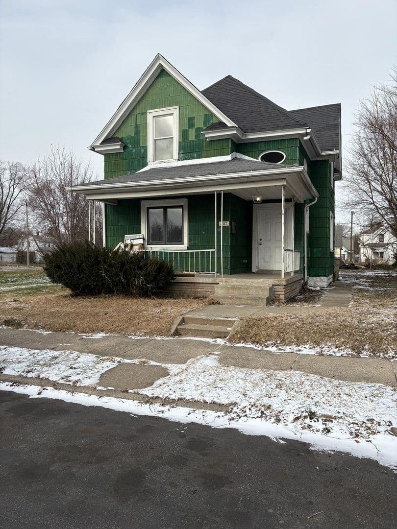 South Bend House: 2117 Bertrand St
