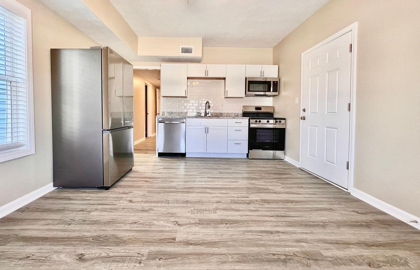 Mishawaka Apartment: 315/319 w 3rd St