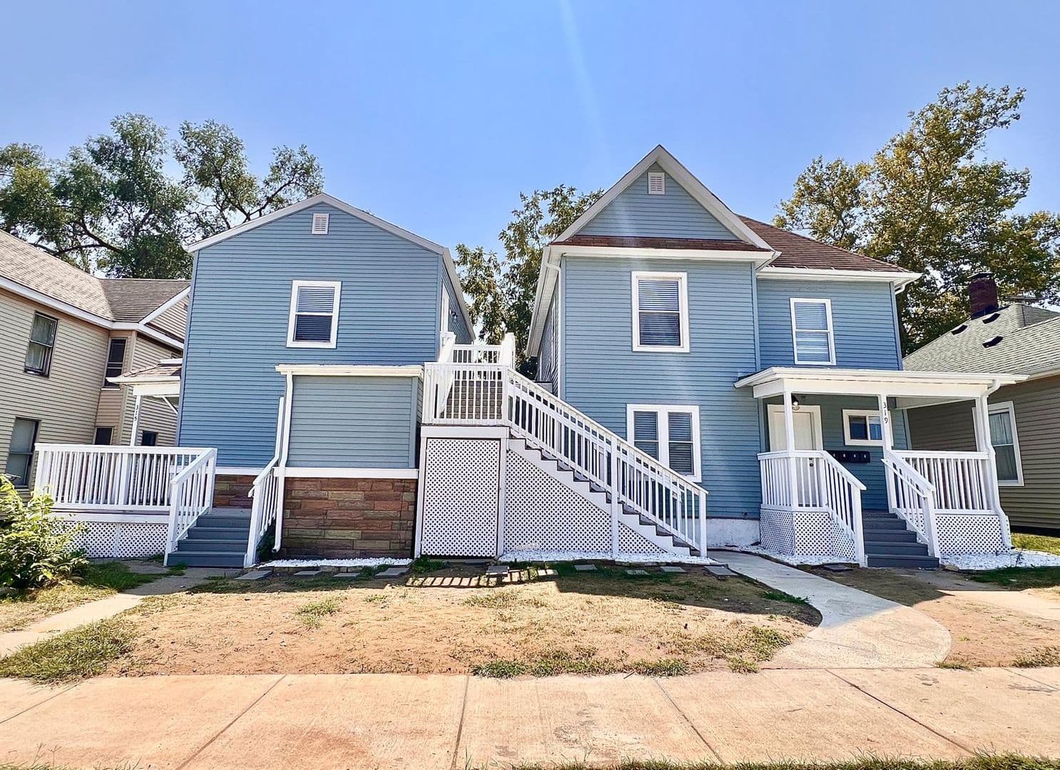 Mishawaka Apartment: 315/319 w 3rd St